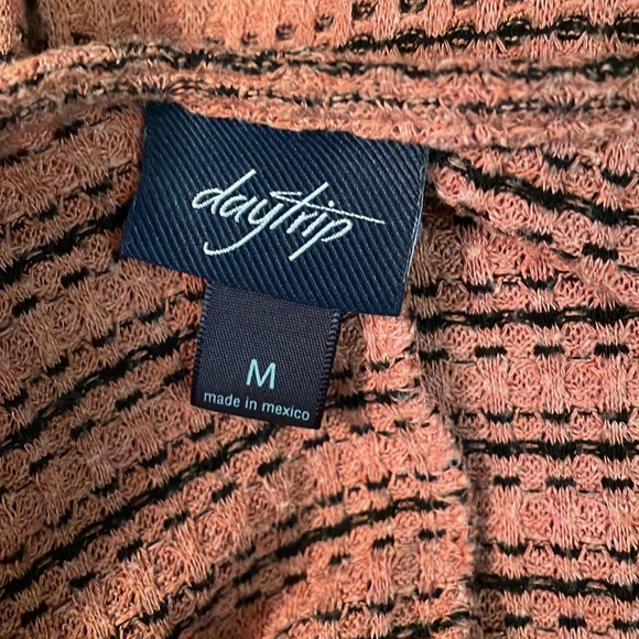 Daytrip Kimono Sleeve Waffle Weave Wrap Medium - Picture 8 of 10